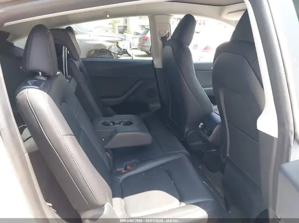 7SAYGAEE8PF738457 2023 TESLA MODEL Y - Image 8