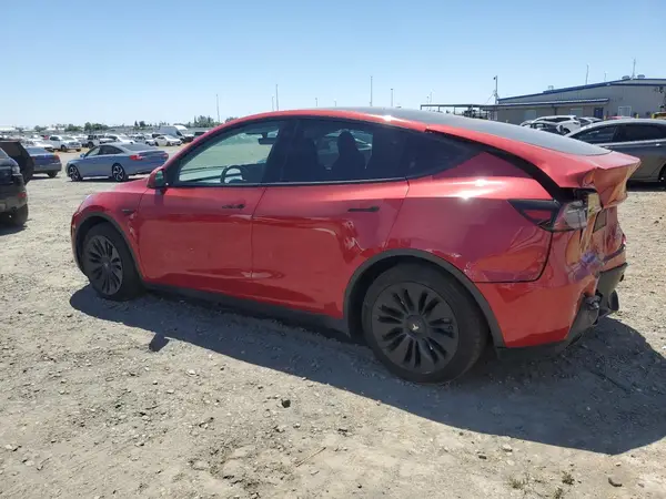 7SAYGAEE8PF747191 2023 TESLA MODEL Y - Image 2
