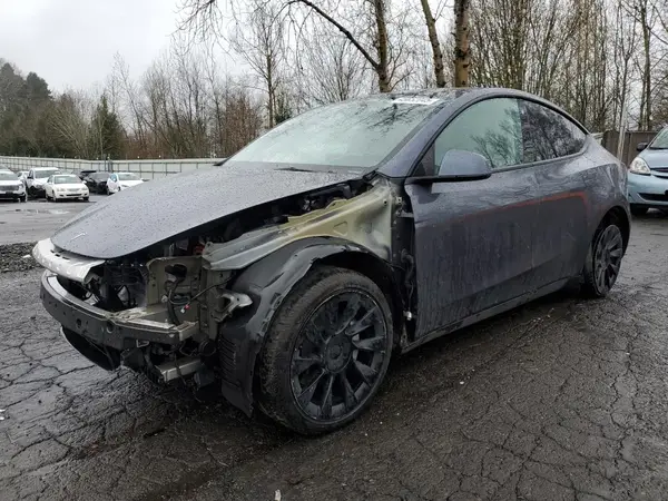 7SAYGAEE8PF751953 2023 TESLA MODEL Y - Image 1