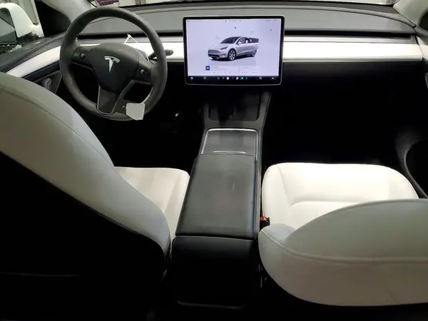 7SAYGAEE8PF756649 2023 TESLA MODEL Y - Image 8