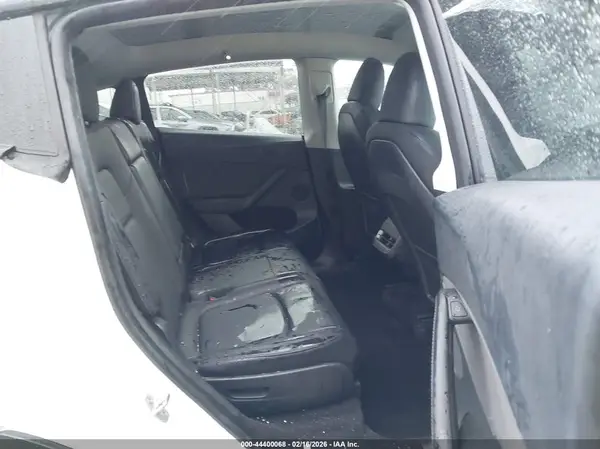 7SAYGAEE8PF815571 2023 TESLA MODEL Y - Image 8