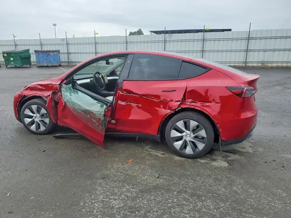 7SAYGAEE8PF830328 2023 TESLA MODEL Y - Image 2