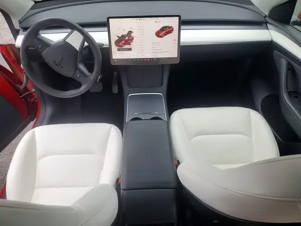7SAYGAEE8PF830328 2023 TESLA MODEL Y - Image 8