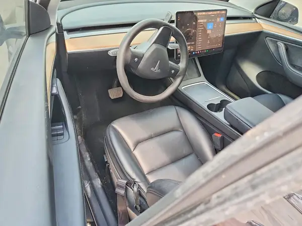 7SAYGAEE8PF832113 2023 TESLA MODEL Y - Image 8