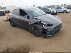 7SAYGAEE8PF842592 2023 TESLA MODEL Y
