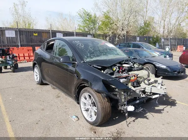 7SAYGAEE8PF853558 2023 TESLA MODEL Y