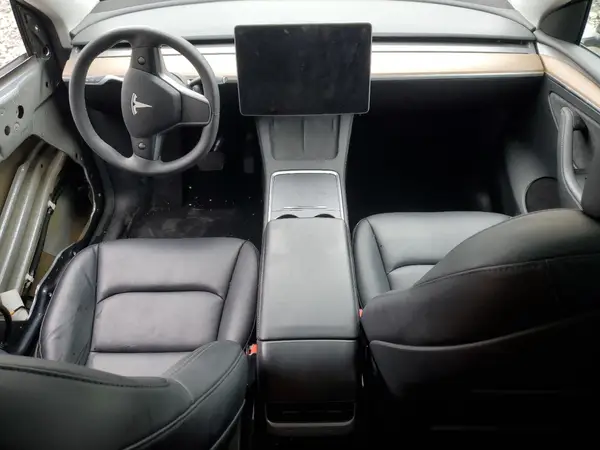 7SAYGAEE8PF874524 2023 TESLA MODEL Y - Image 8
