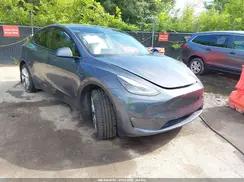 7SAYGAEE8PF880355 2023 TESLA MODEL Y