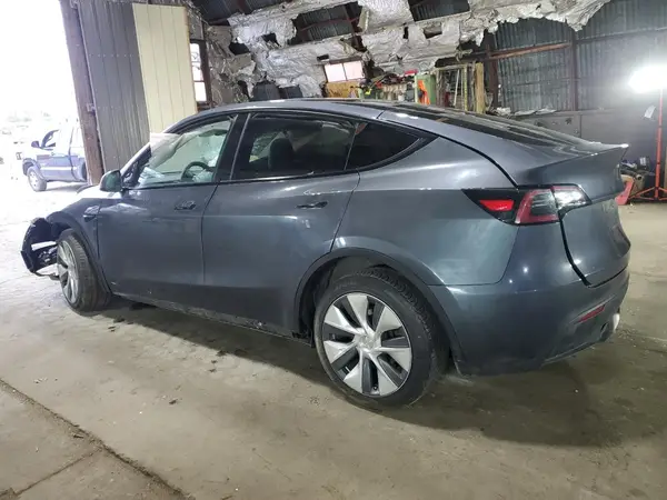 7SAYGAEE8PF891176 2023 TESLA MODEL Y - Image 2