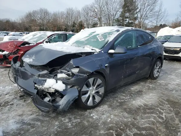 7SAYGAEE8PF895261 2023 TESLA MODEL Y - Image 1