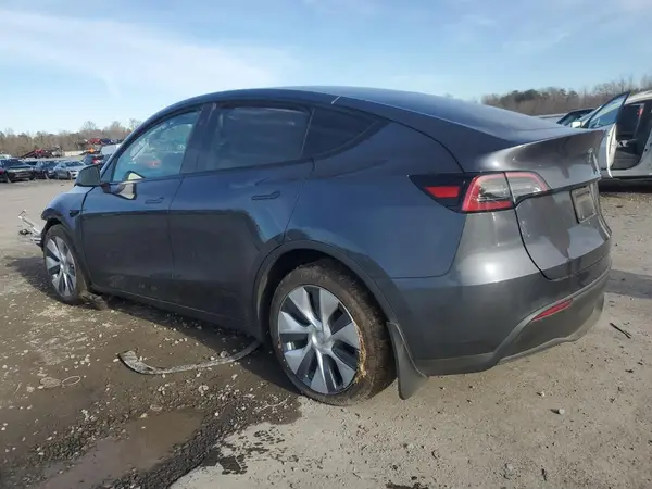 7SAYGAEE8PF902046 2023 TESLA MODEL Y - Image 2