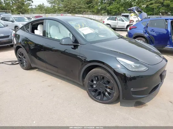7SAYGAEE8PF902600 2023 TESLA MODEL Y - Image 1