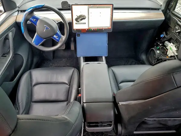 7SAYGAEE8PF920384 2023 TESLA MODEL Y - Image 8