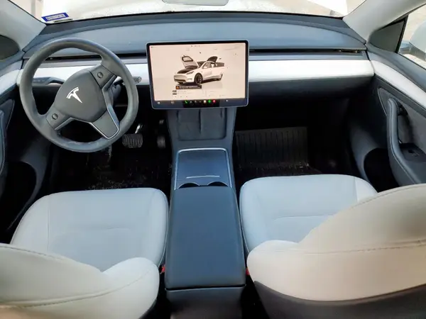 7SAYGAEE8PF934639 2023 TESLA MODEL Y - Image 8
