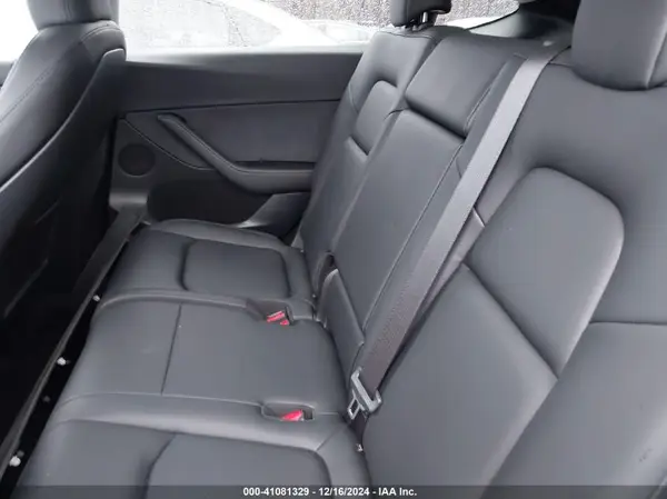 7SAYGAEE8PF939646 2023 TESLA MODEL Y - Image 8