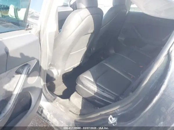 7SAYGAEE8PF958987 2023 TESLA MODEL Y - Image 8