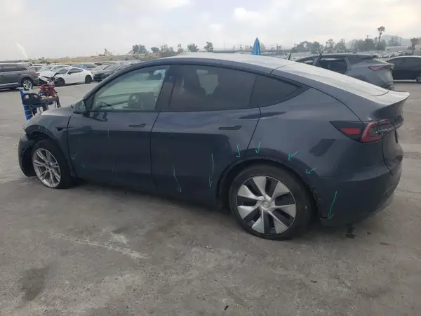 7SAYGAEE8PF970993 2023 TESLA MODEL Y - Image 2