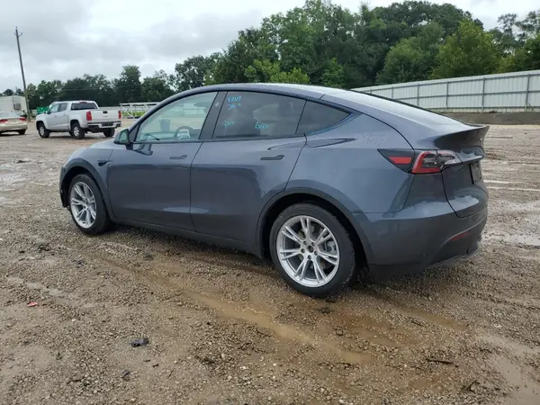 7SAYGAEE8PF980360 2023 TESLA MODEL Y - Image 2