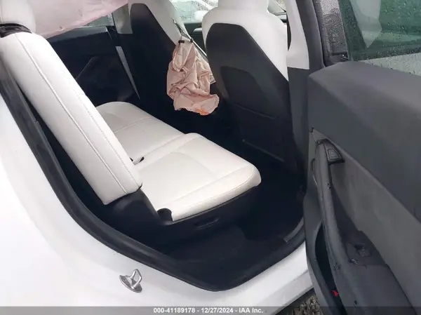 7SAYGAEE8RF004419 2024 TESLA MODEL Y - Image 8