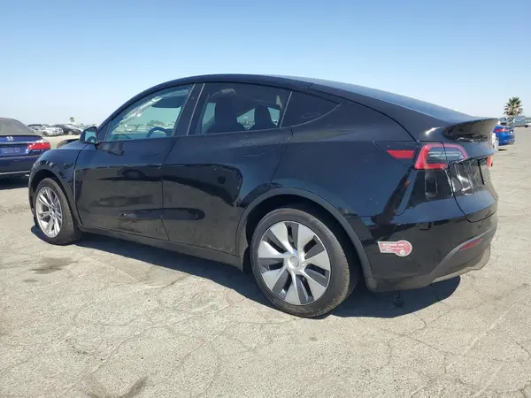 7SAYGAEE8RF005263 2024 TESLA MODEL Y - Image 2