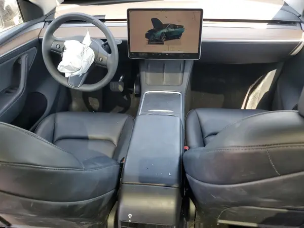 7SAYGAEE8RF005263 2024 TESLA MODEL Y - Image 8