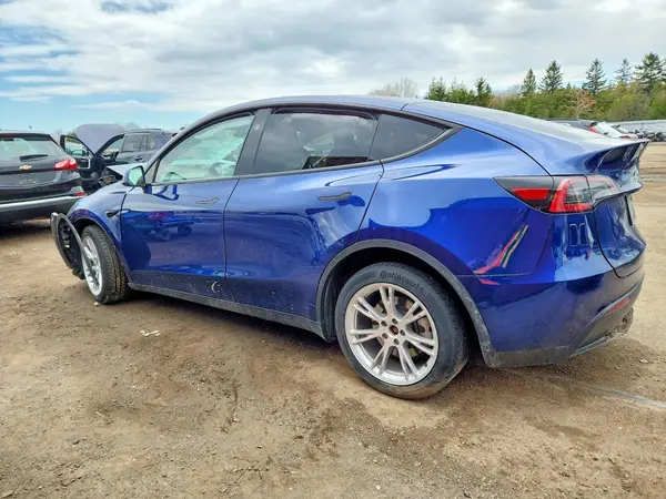 7SAYGAEE8RF009667 2024 TESLA MODEL Y - Image 2