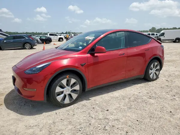 7SAYGAEE8RF011466 2024 TESLA MODEL Y - Image 1