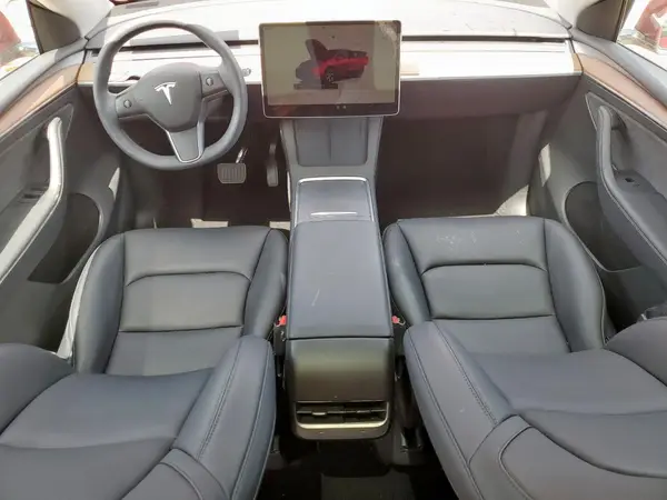 7SAYGAEE8RF011466 2024 TESLA MODEL Y - Image 8