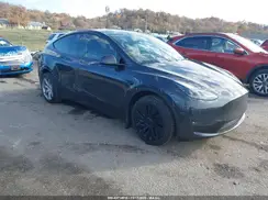 7SAYGAEE8RF029398 2024 TESLA MODEL Y