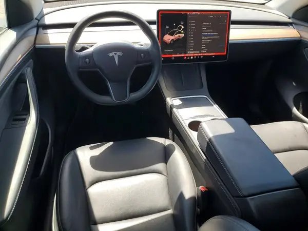 7SAYGAEE8RF037534 2024 TESLA MODEL Y - Image 8