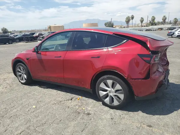 7SAYGAEE8RF074826 2024 TESLA MODEL Y - Image 2