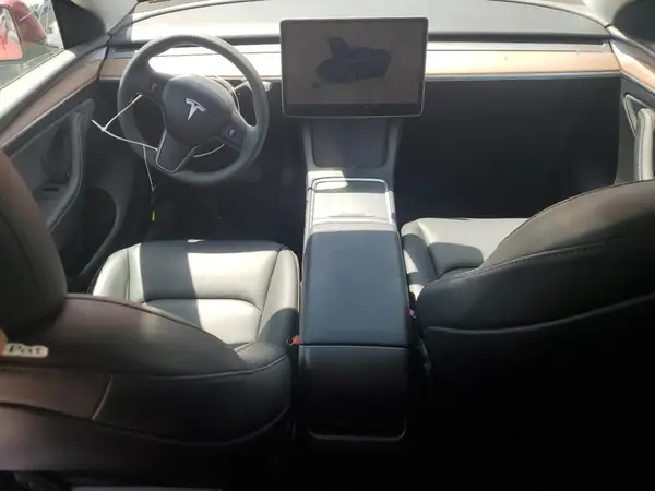 7SAYGAEE8RF074826 2024 TESLA MODEL Y - Image 8