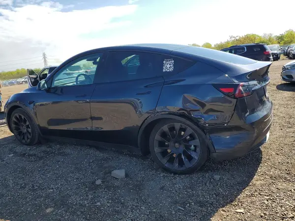 7SAYGAEE8RF080979 2024 TESLA MODEL Y - Image 2