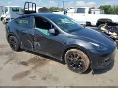 7SAYGAEE8RF085941 2024 TESLA MODEL Y