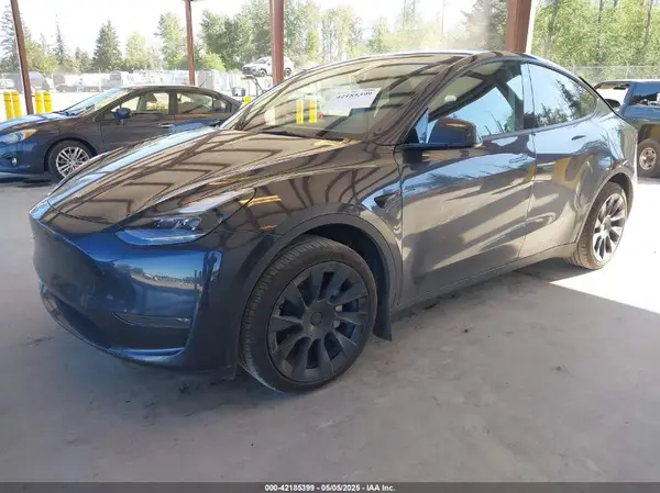 7SAYGAEE8RF088791 2024 TESLA MODEL Y - Image 2