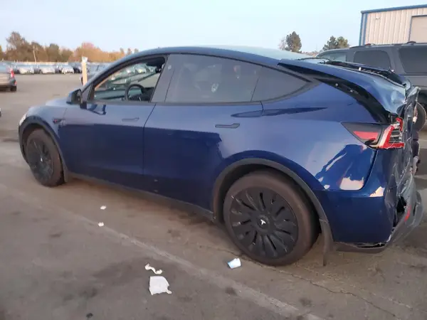 7SAYGAEE8RF088998 2024 TESLA MODEL Y - Image 2