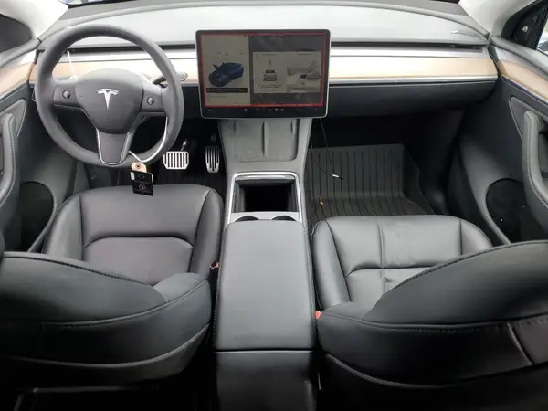 7SAYGAEE8RF088998 2024 TESLA MODEL Y - Image 8