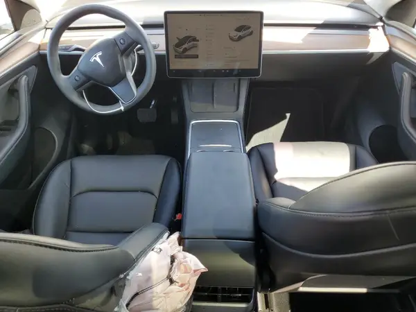 7SAYGAEE8RF108621 2024 TESLA MODEL Y - Image 8
