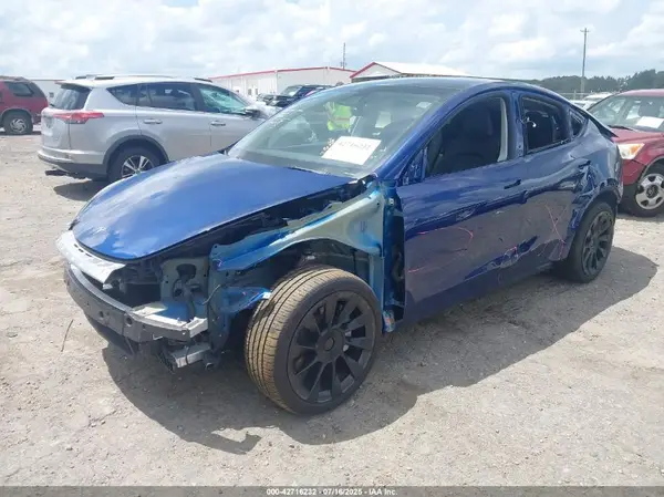 7SAYGAEE8RF109560 2024 TESLA MODEL Y - Image 2