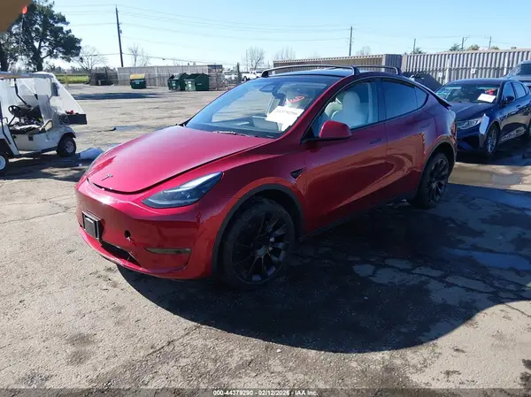 7SAYGAEE8RF109896 2024 TESLA MODEL Y - Image 2