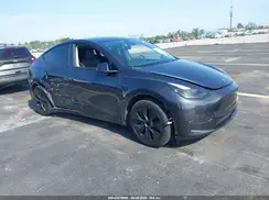 7SAYGAEE8RF114614 2024 TESLA MODEL Y