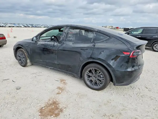 7SAYGAEE8RF116654 2024 TESLA MODEL Y - Image 2