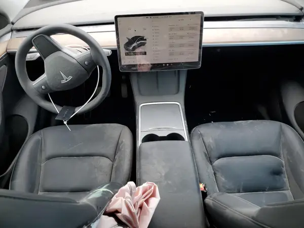 7SAYGAEE8RF124687 2024 TESLA MODEL Y - Image 8