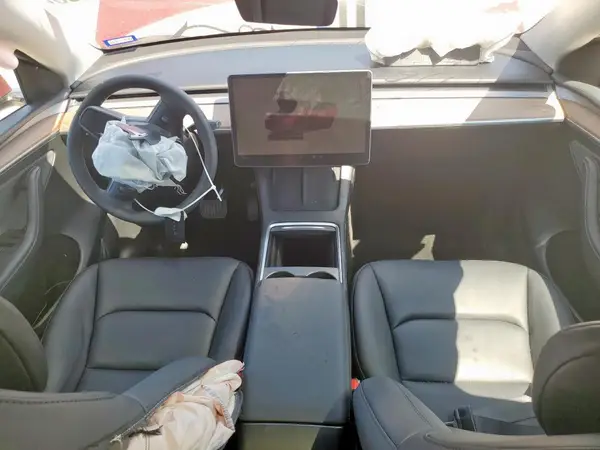 7SAYGAEE8RF130120 2024 TESLA MODEL Y - Image 8