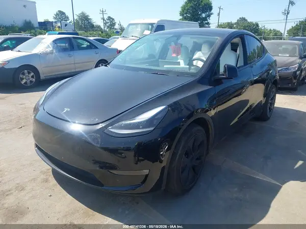 7SAYGAEE8RF150268 2024 TESLA MODEL Y - Image 2