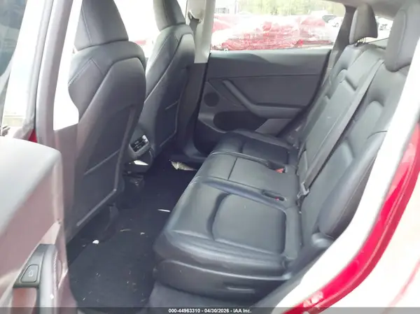 7SAYGAEE8RF184078 2024 TESLA MODEL Y - Image 8
