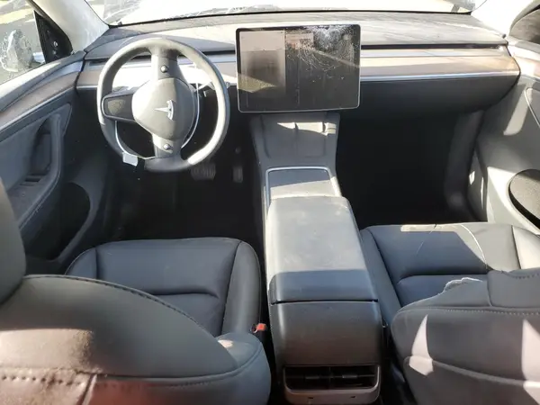 7SAYGAEE8RF186123 2024 TESLA MODEL Y - Image 8