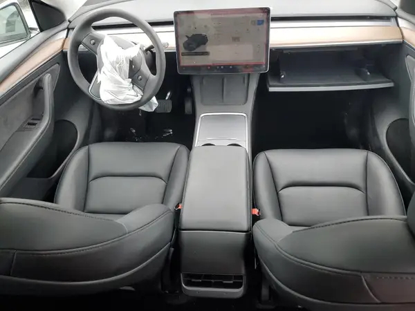 7SAYGAEE8RF193654 2024 TESLA MODEL Y - Image 8