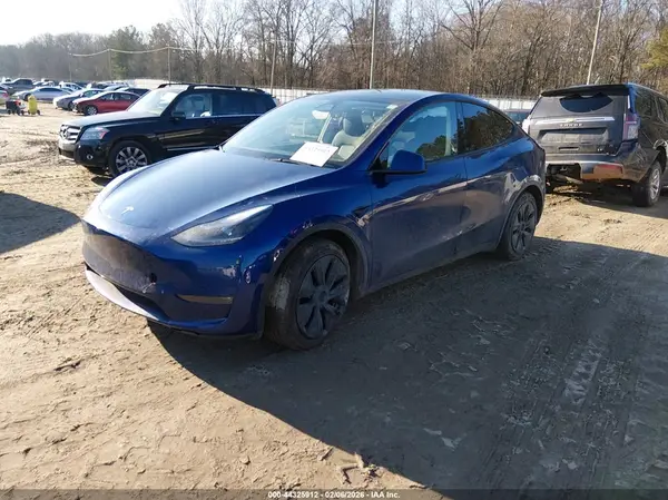 7SAYGAEE8RF195534 2024 TESLA MODEL Y - Image 2