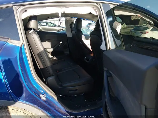 7SAYGAEE8RF195534 2024 TESLA MODEL Y - Image 8